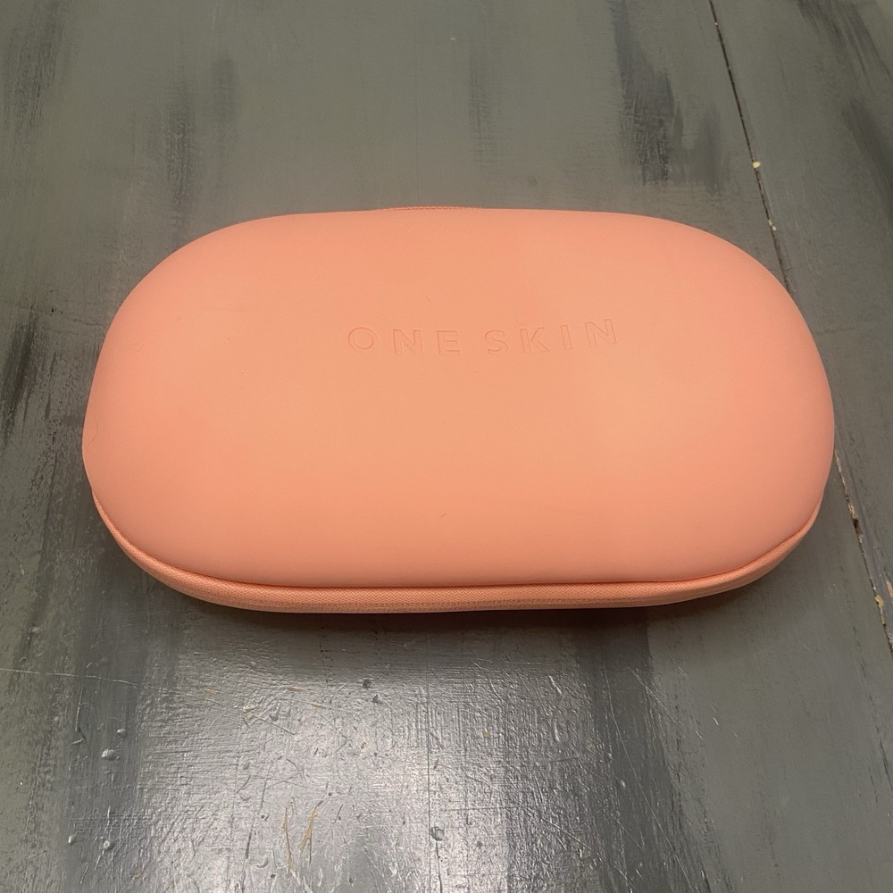 OneSkin Makeup Cosmetic Coral Soft Bag Travel Toiletry Zipper Pouch - Picture 2 of 4